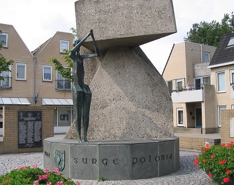Pomnik Surge Polonia w Driel fot.Polonia.nl