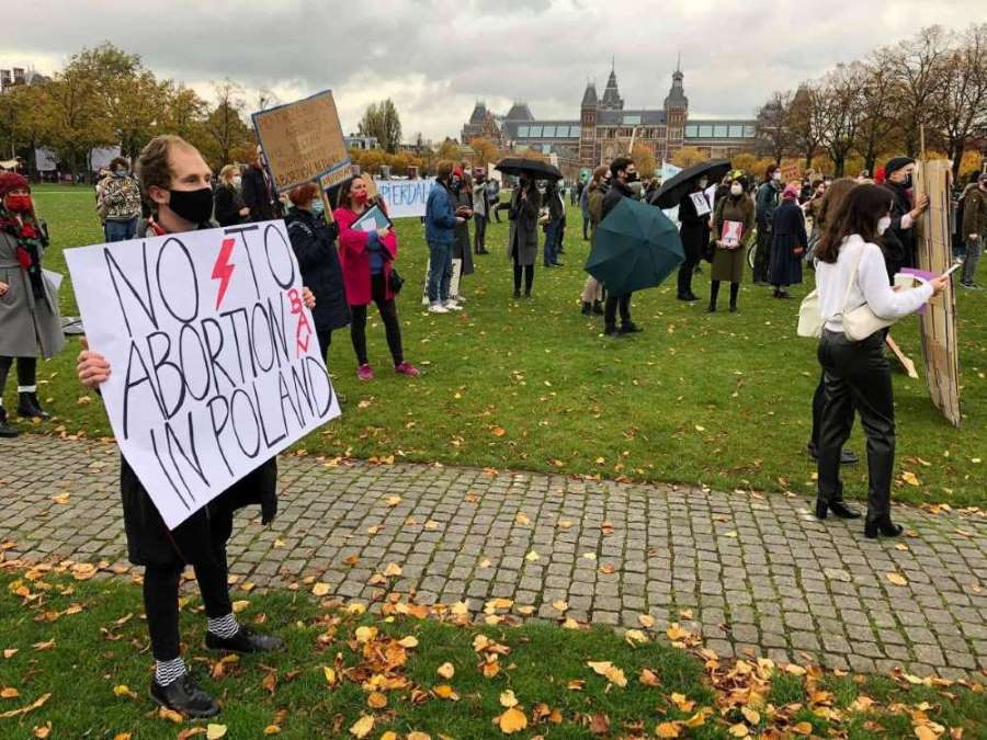 Protest na Museumplein w Amsterdamie 25-10-2020, fot. Marcin Drożdż